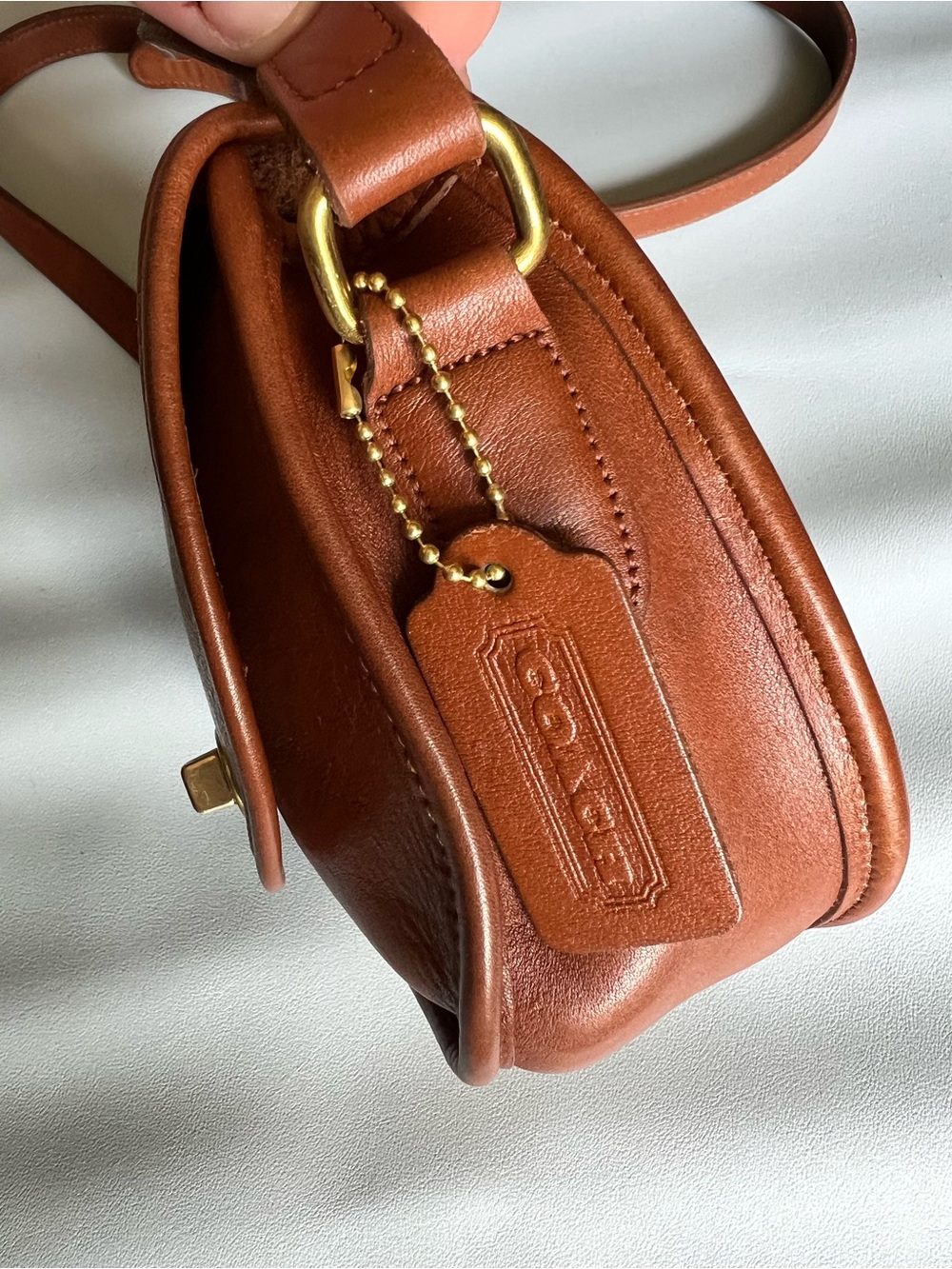 Vintage Coach British Tan Watson Leather Crossbody Bag Style # 9981 - Picture 10 of 16